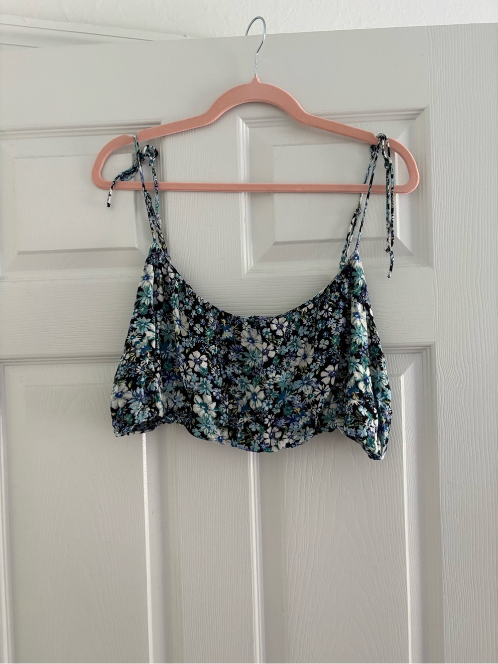 wild fable Black and Teal Floral Tie-Shoulder Crop Camisole
